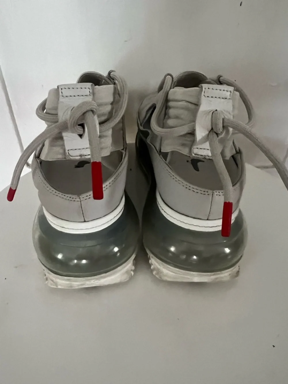 Nike Wmns Air Max FF 720 SIZE 7.